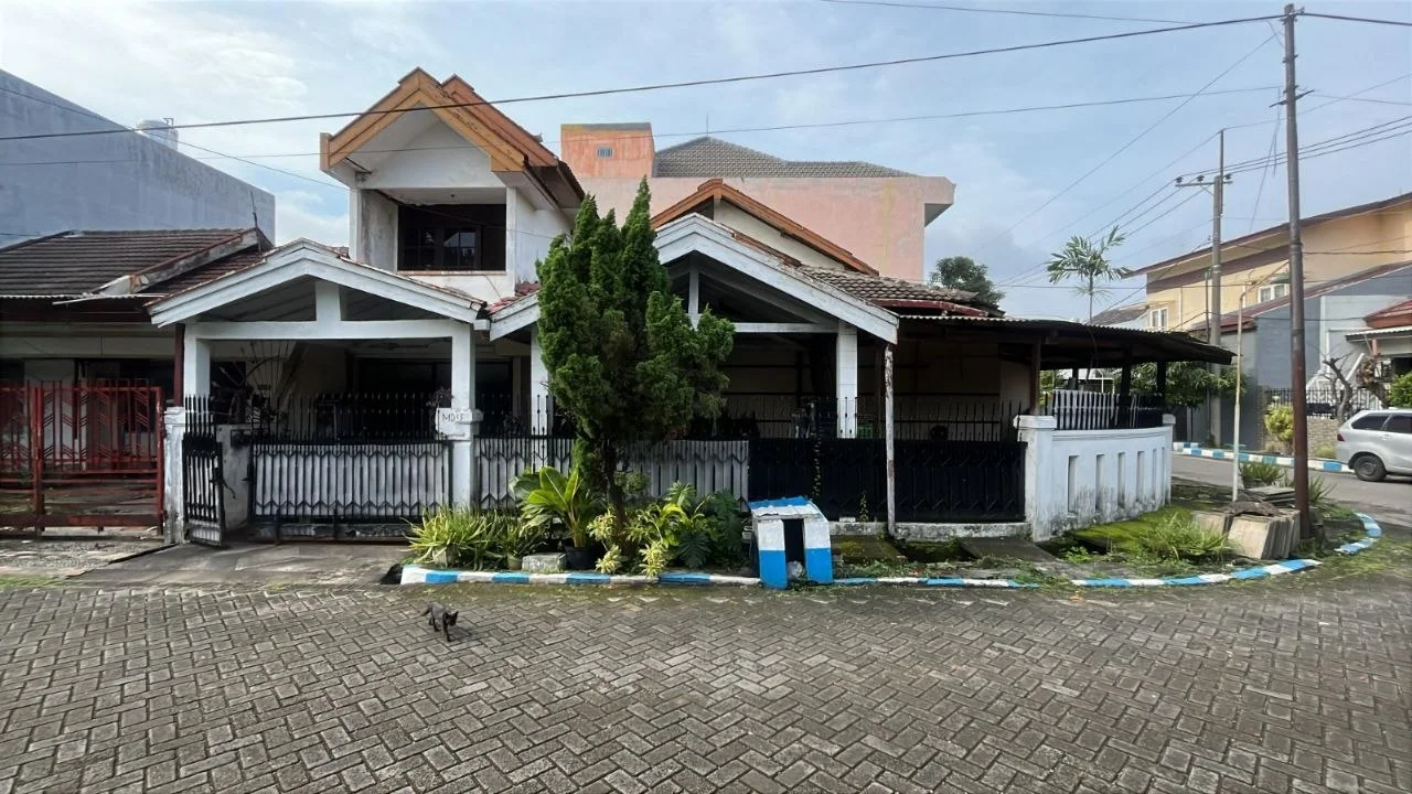 Dijual Rumah 2 Lantai Kawasan Premium Pondok Candra Indah, Waru, Sidoarjo - Image 1