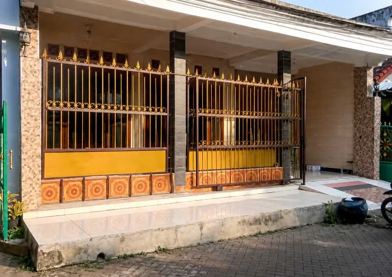 DIJUAL Rumah 2 Lantai Dekat Jembatan Suramadu, Griya Abadi, Bangkalan, Madura