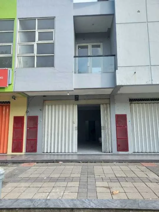 Disewakan Ruko Siap Pakai di Palma Grandia Citraland Surabaya Barat - Image 1