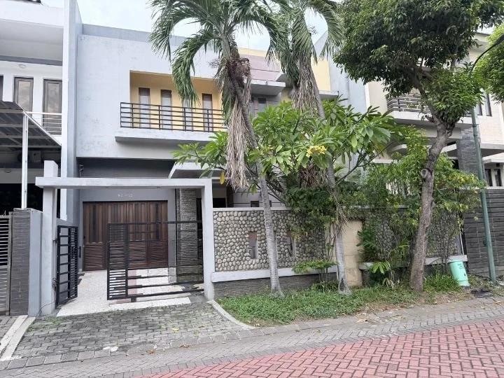 Dijual Rumah Strategis Siap Huni di Citraland Puri Widya Kencana Surabaya Barat - Image 1