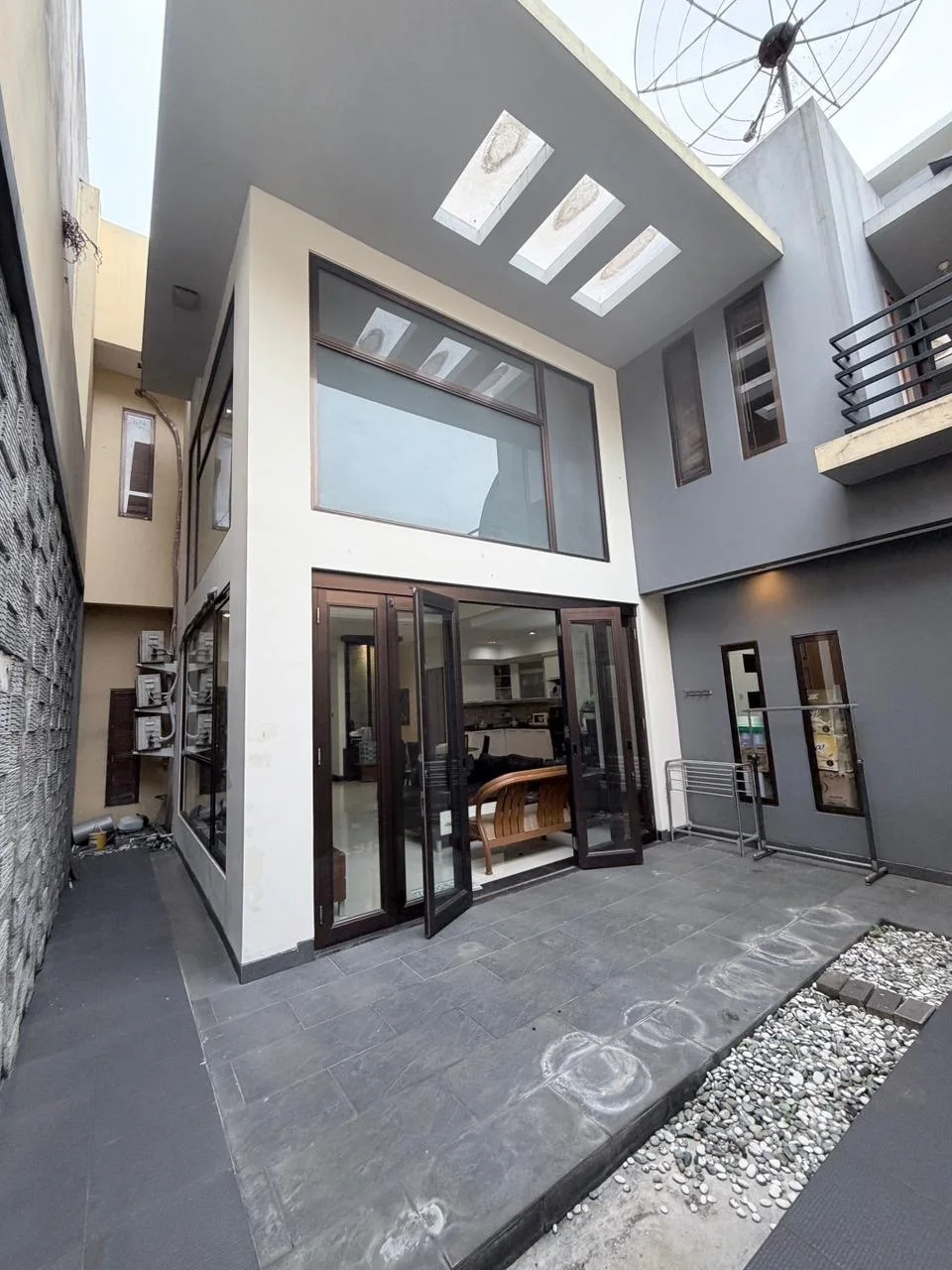 Dijual Rumah Strategis Siap Huni di Citraland Puri Widya Kencana Surabaya Barat - Thumbnail 2