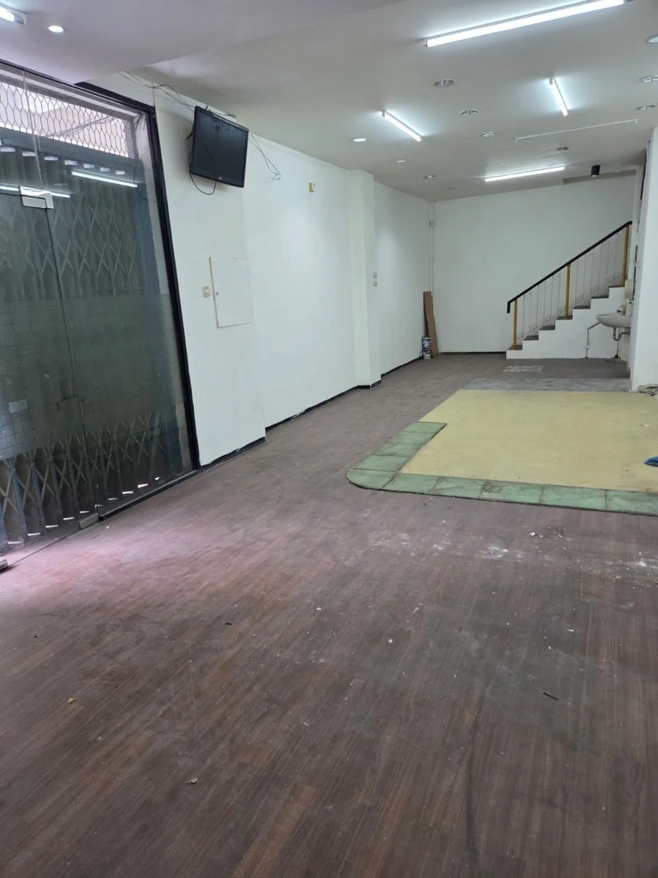 Dijual/Disewakan Ruko di Raya Kayoon Landmark Lokasi Strategis Surabaya Pusat - Thumbnail 10
