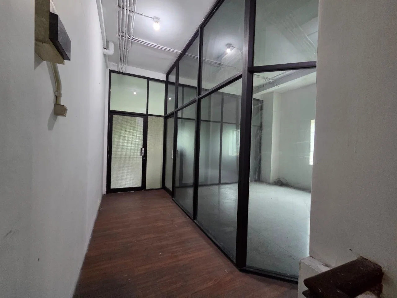 Dijual/Disewakan Ruko di Raya Kayoon Landmark Lokasi Strategis Surabaya Pusat - Thumbnail 8