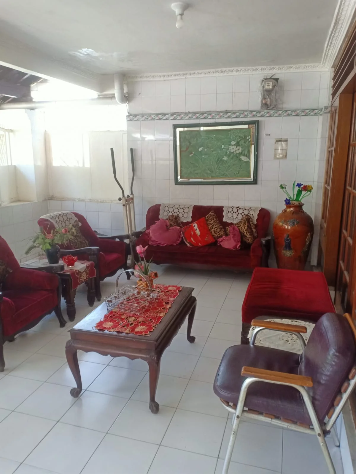 Dijual Rumah Nyaman Area Strategis Barata Jaya Surabaya Timur - Thumbnail 5