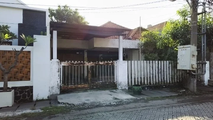 Dijual Rumah Ideal dan Nyaman di Barata Jaya Surabaya Timur