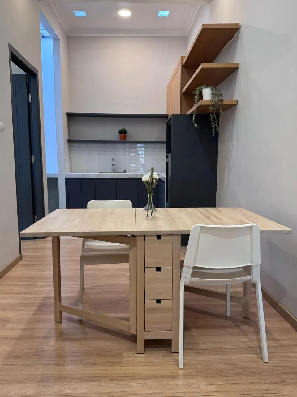 Dijual Rumah 1 Lantai Full Furnished Mewah di Griya Asri Pakuwon City Surabaya Timur - Thumbnail 4