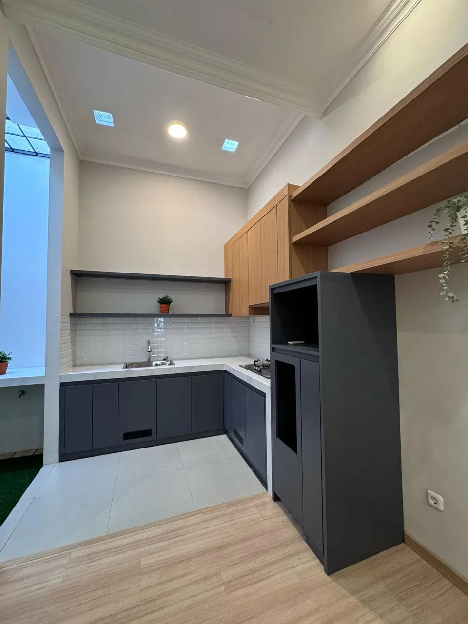Dijual Rumah 1 Lantai Full Furnished Mewah di Griya Asri Pakuwon City Surabaya Timur - Thumbnail 9