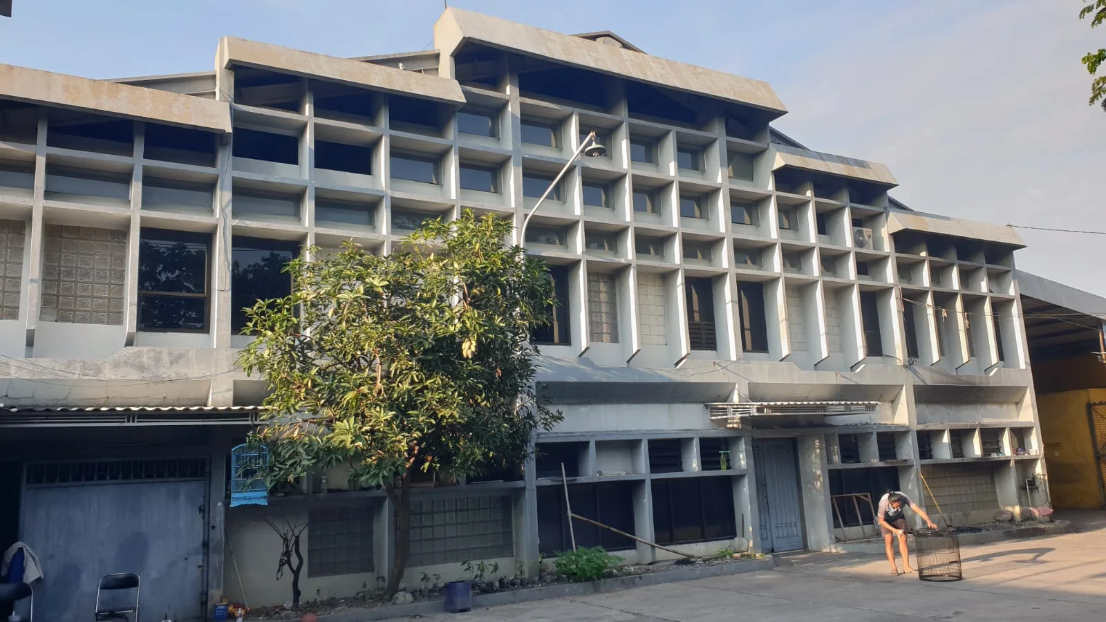 Dijual Gudang Lokasi Strategis Nol Jalan Raya Kenjeran Surabaya Timur - Thumbnail 3