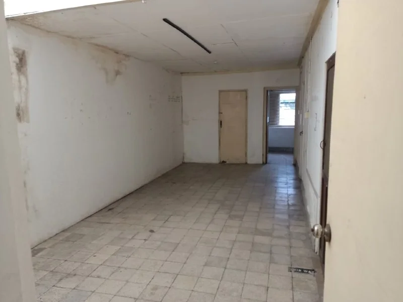 Disewakan Rumah Luas Siap Huni di Dr Wahidin Surabaya Pusat - Thumbnail 10