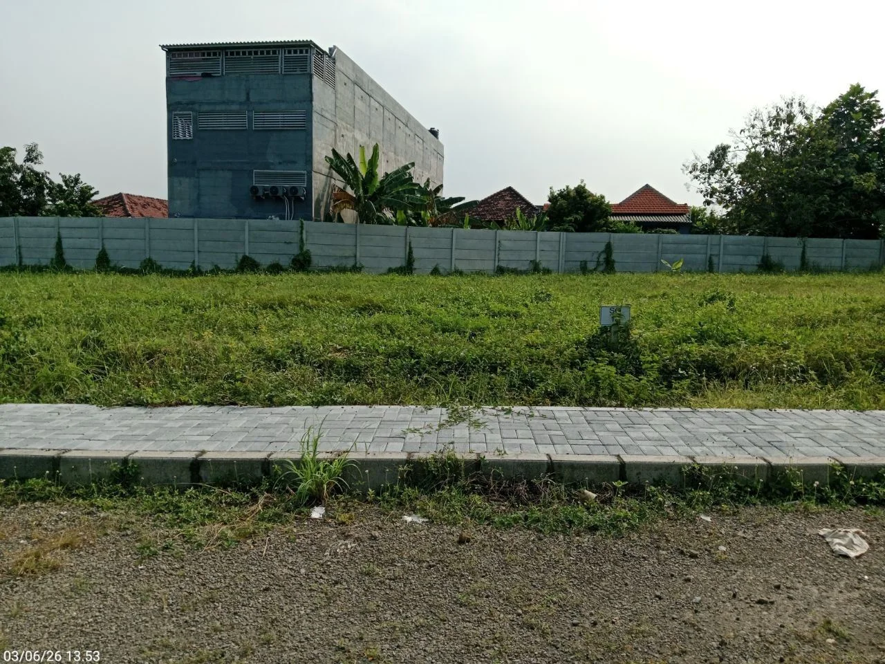Disewakan Tanah Jejer di Kawasan Raya UC Square Surabaya Barat