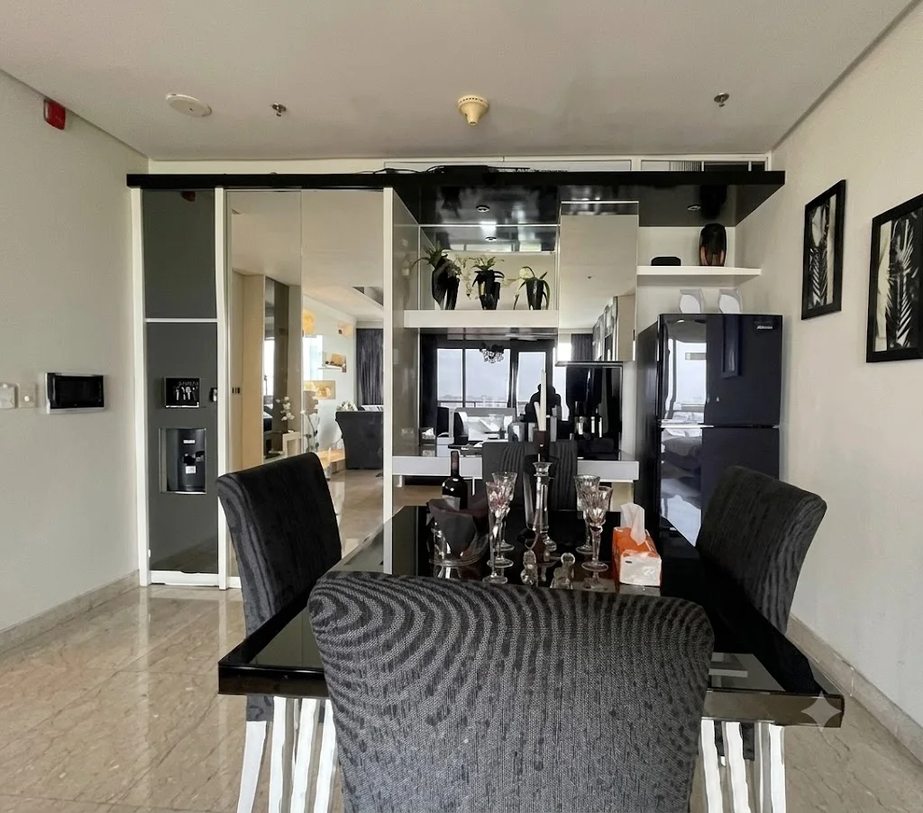 Dijual Apartemen Adhiwangsa Siap Huni, Kondominium Golf View Eksklusif di Bukit Darmo Golf Surabaya Barat - Thumbnail 4