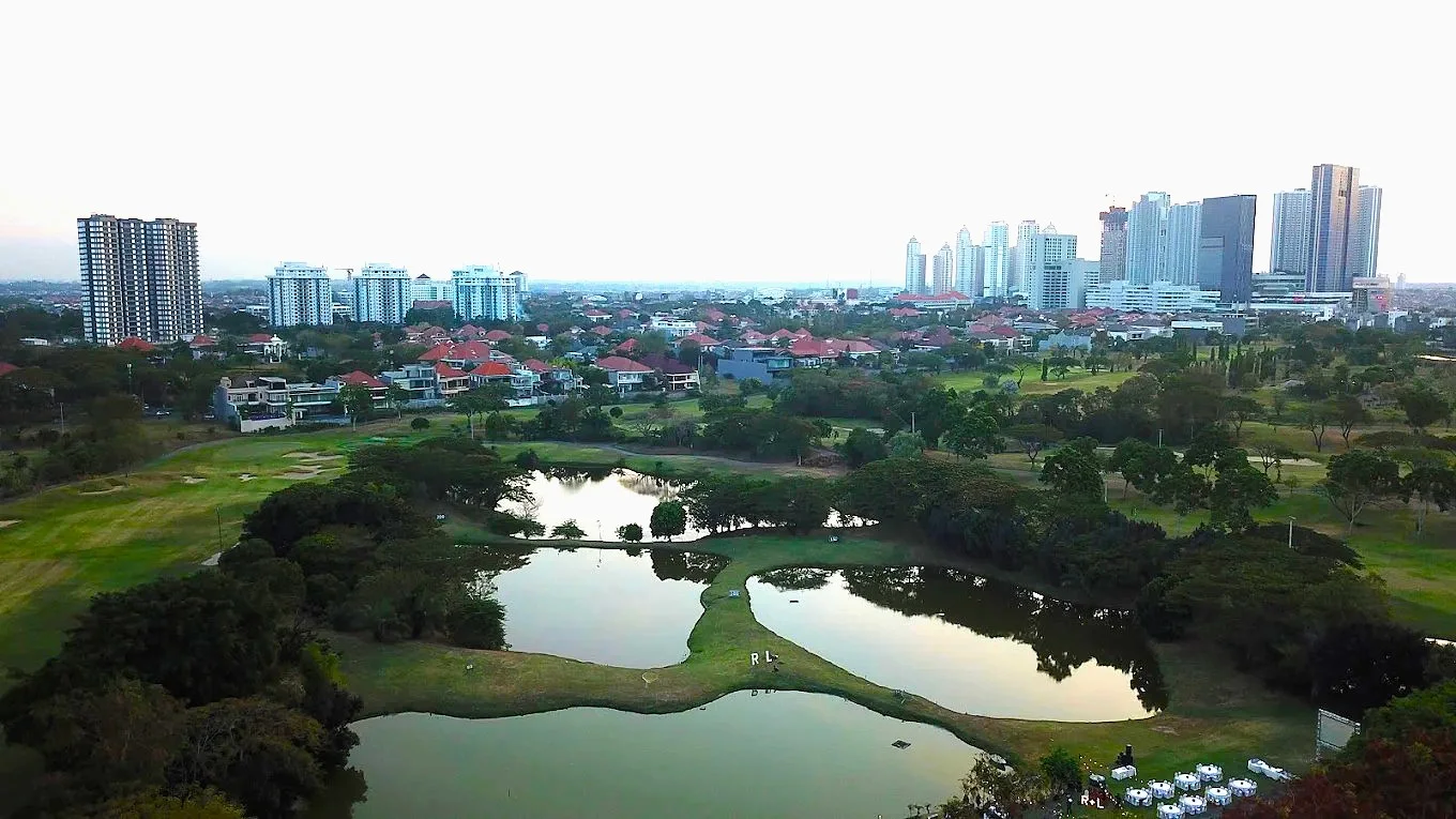 Dijual Apartemen Adhiwangsa Siap Huni, Kondominium Golf View Eksklusif di Bukit Darmo Golf Surabaya Barat - Thumbnail 19
