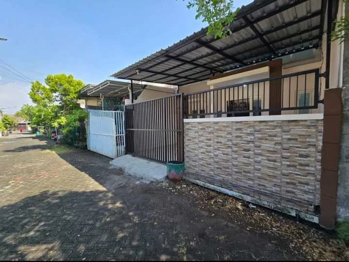 Dijual Rumah Nyaman di Kawasan Griya Amerta, Surabaya Timur