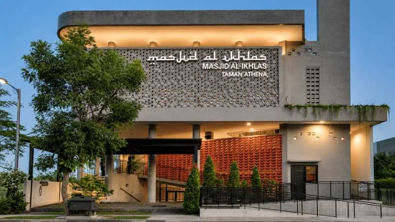 Dijual Rumah Baru 2 Lantai Modern di Cluster Valencia Terrace Puri Surya Jaya, Sidoarjo - Thumbnail 4