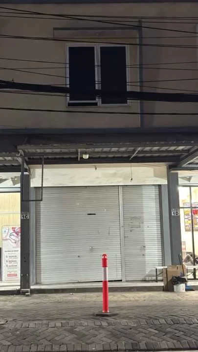 Disewakan Ruko 2 Lantai Strategis di Raya Jelidro Surabaya Barat - Image 1