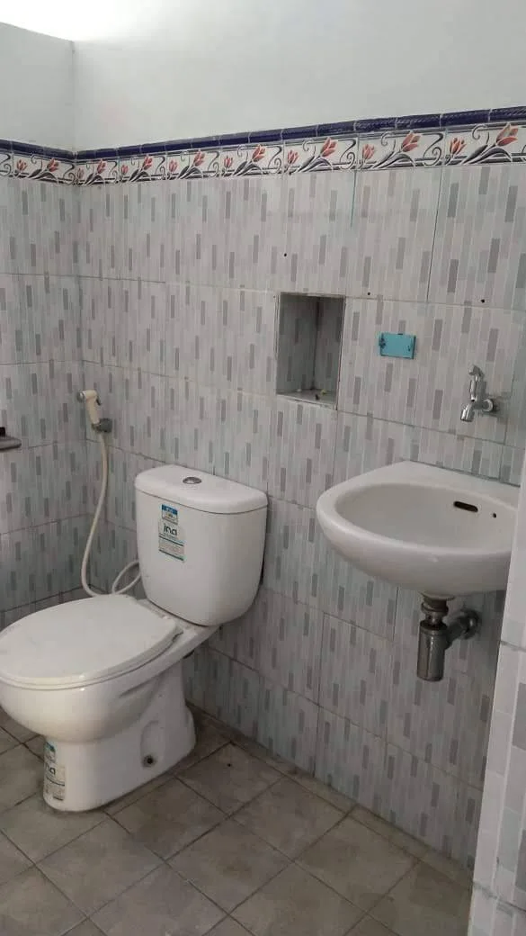 Dijual/Disewakan Toko Strategis Siap Huni Cocok Untuk Usaha di Jalan Raya Labruk Lumajang - Thumbnail 6