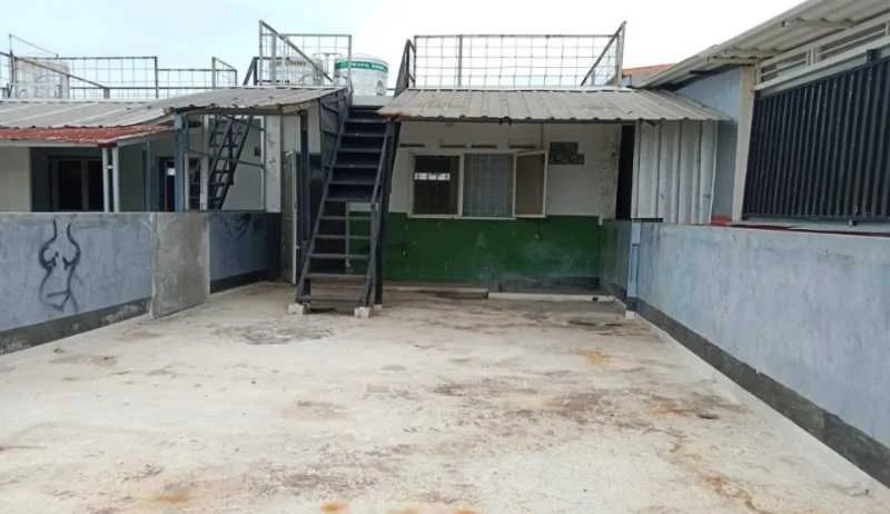 Disewakan Gudang dan Ruko Strategis Cocok Untuk Usaha di Jalan Raya Kuwukan Surabaya Barat - Thumbnail 2
