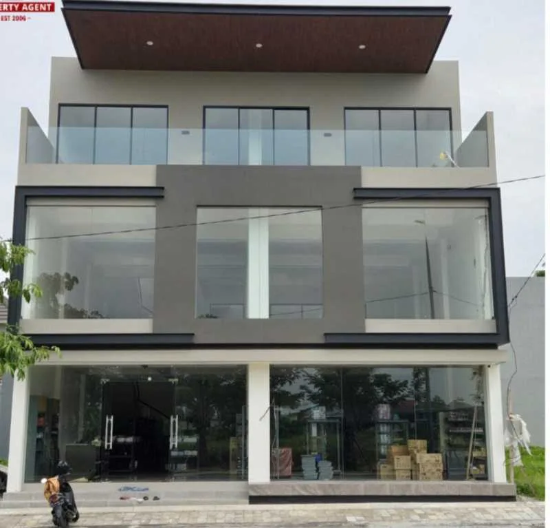 DIJUAL / DISEWAKAN RUKO 3 LANTAI STRATEGIS DI CITRALAND SURABAYA BARAT