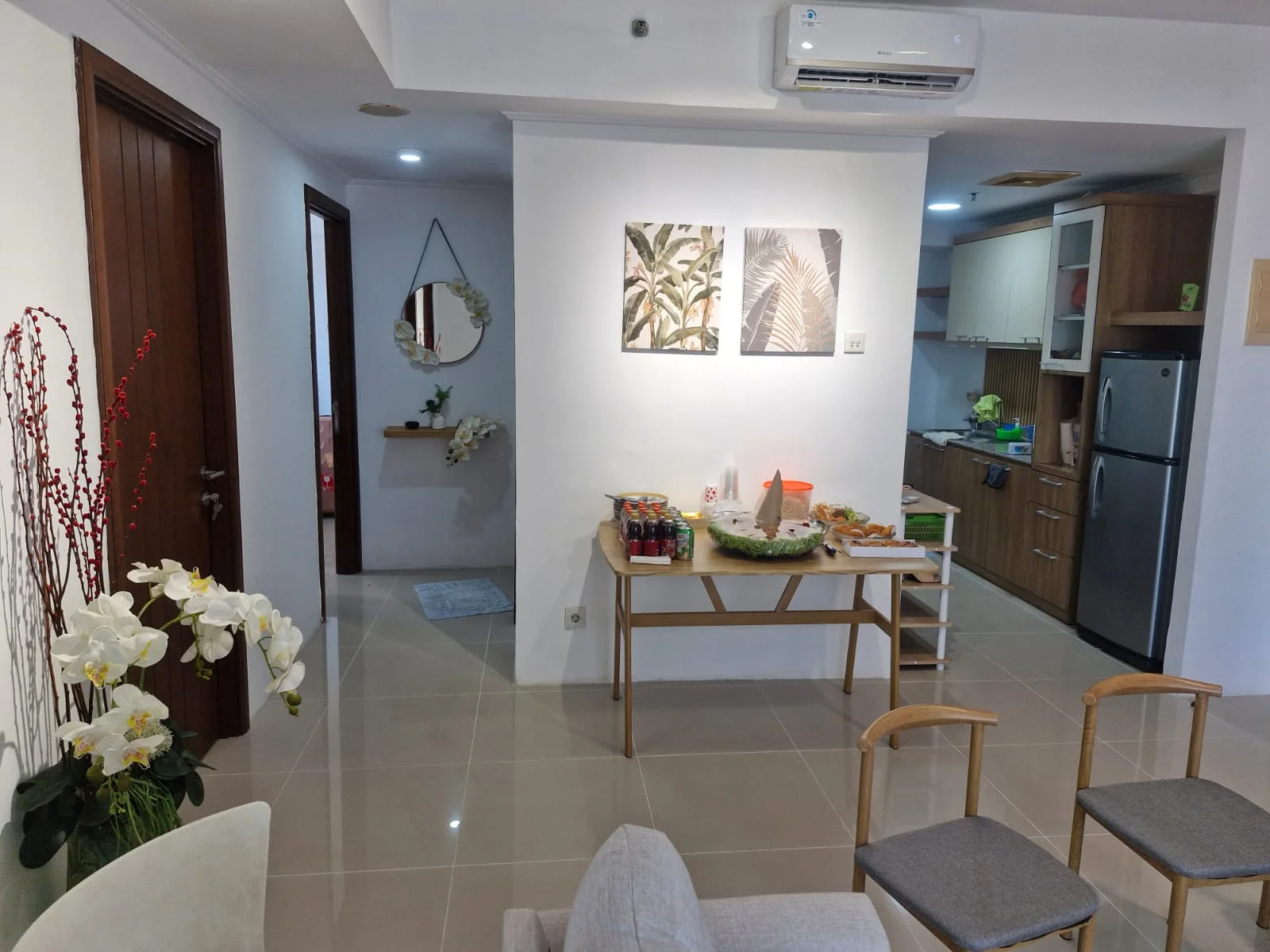 Dijual Apartemen Bagus & Murah di Waterplace Pakuwon Indah Surabaya Barat - Thumbnail 2