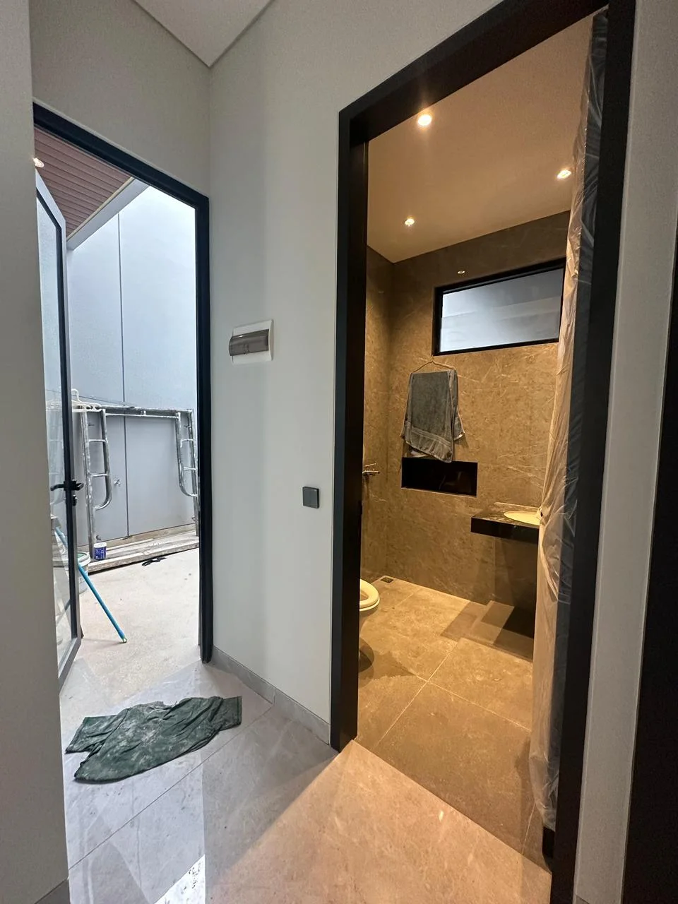 Dijual Rumah Baru Minimalis Mewah di Dharmahusada Mas Surabaya Timur - Thumbnail 3