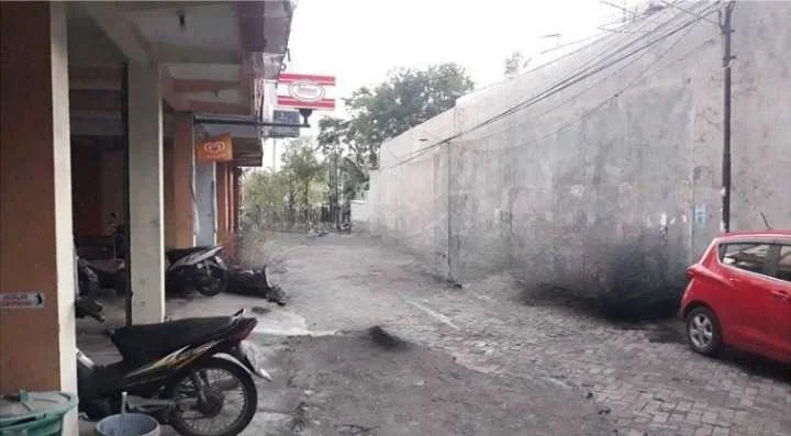Dijual Ruko 2 Lantai Strategis Siap Untuk Usaha di Kawasan Jemur Andayani Surabaya Selatan - Thumbnail 7