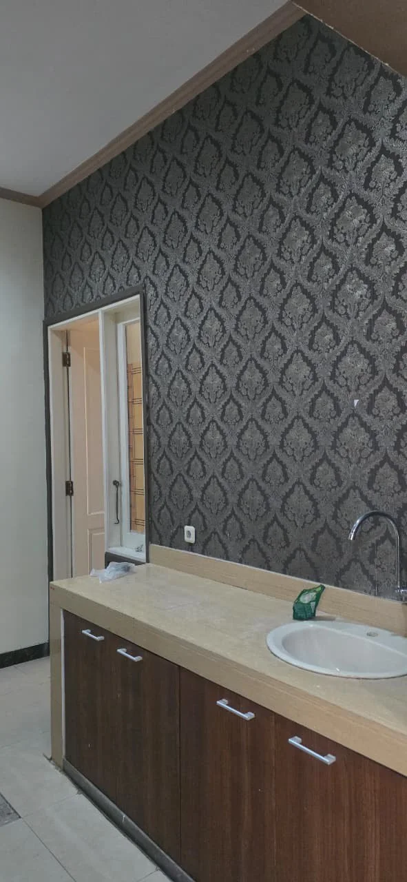 Disewakan Rumah Siap Huni 2 Lantai Lokasi Strategis di Cluster Royal Park Citraland Surabaya Barat - Thumbnail 5