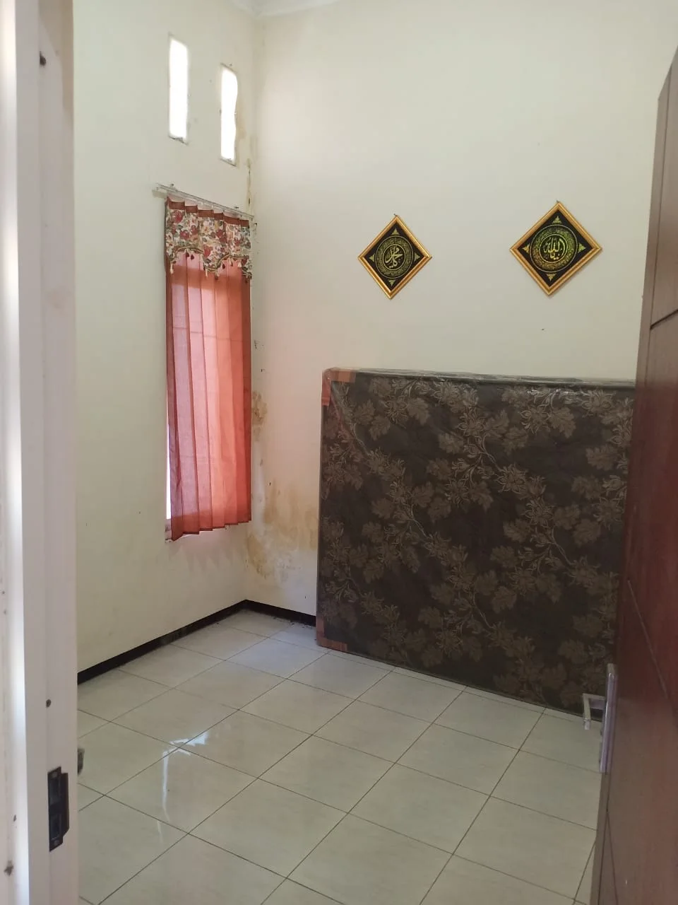 Dijual Rumah Dengan Lokasi Nyaman dan Strategis di Griya Maharaja, Karangploso, Malang - Thumbnail 3
