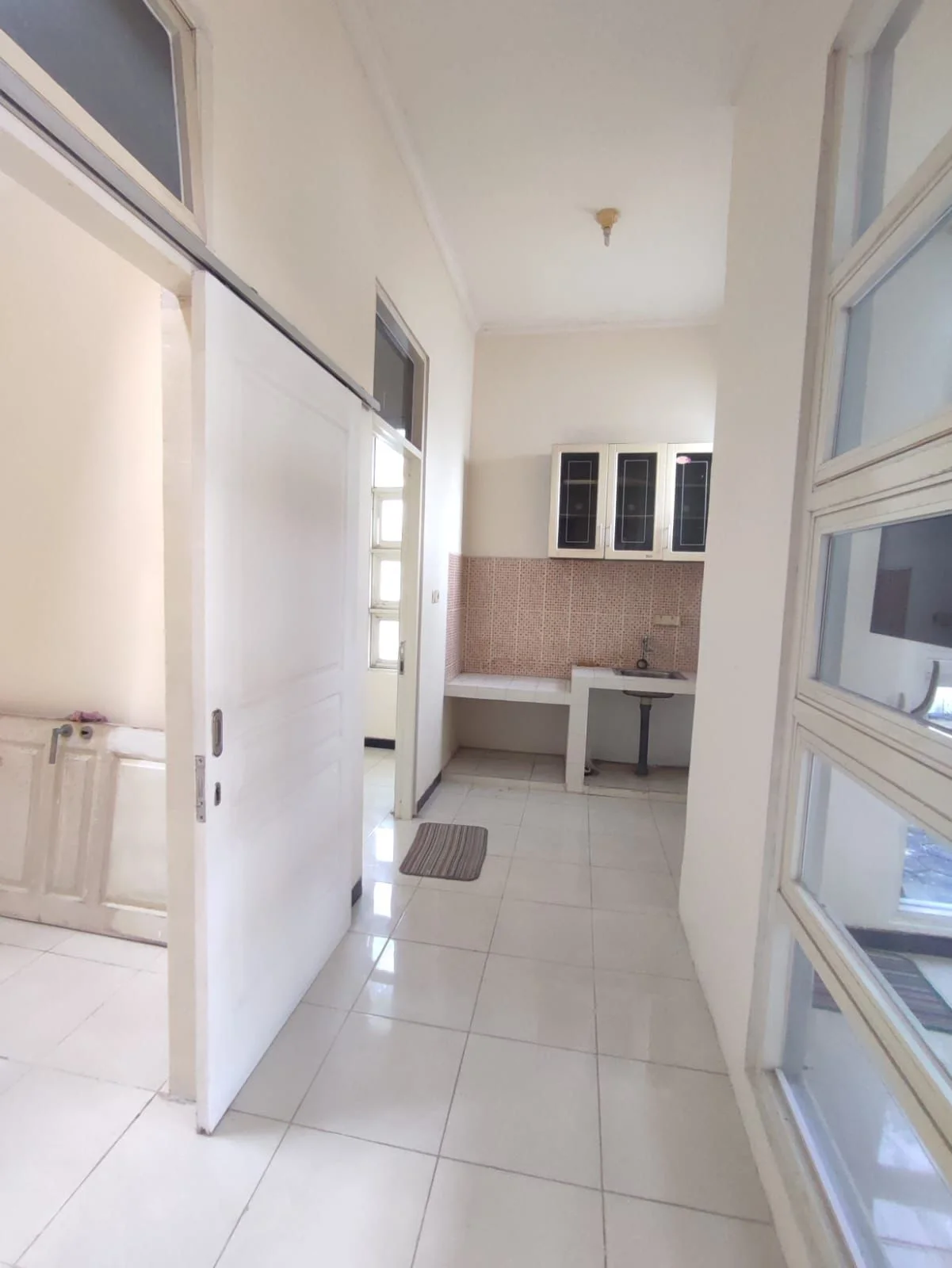 Dijual Rumah Kawasan Sukolilo Park Regency Hamlet Surabaya Timur - Thumbnail 6