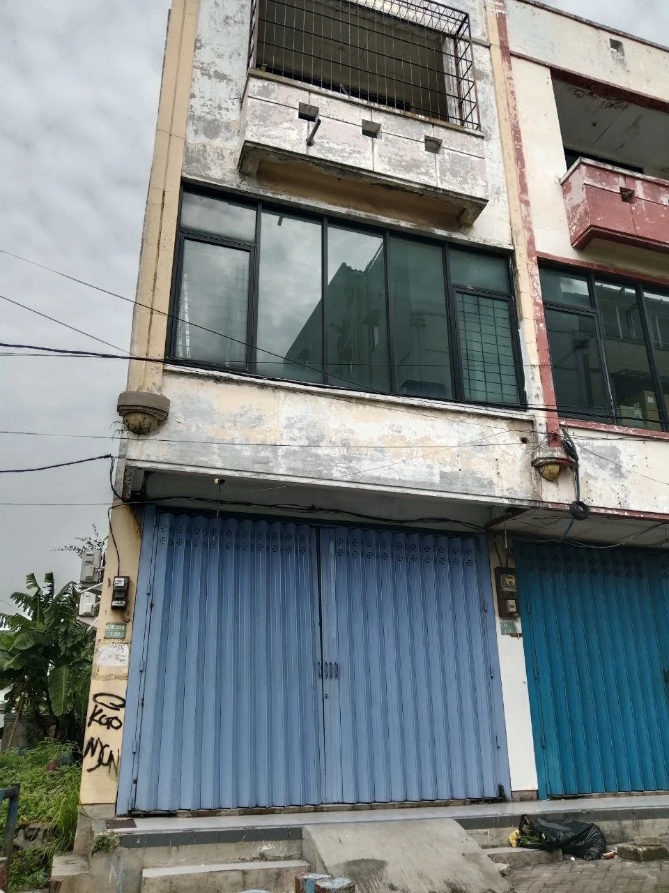 Dijual / Disewakan 2 Ruko Jejer Strategis di Raya Kupang Jaya, Surabaya Barat - Image 1