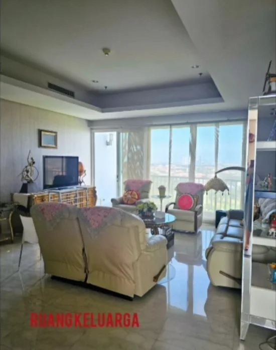 Dijual Apartment Furnish Long Golf View Adhiwangsa Surabaya Barat - Thumbnail 4