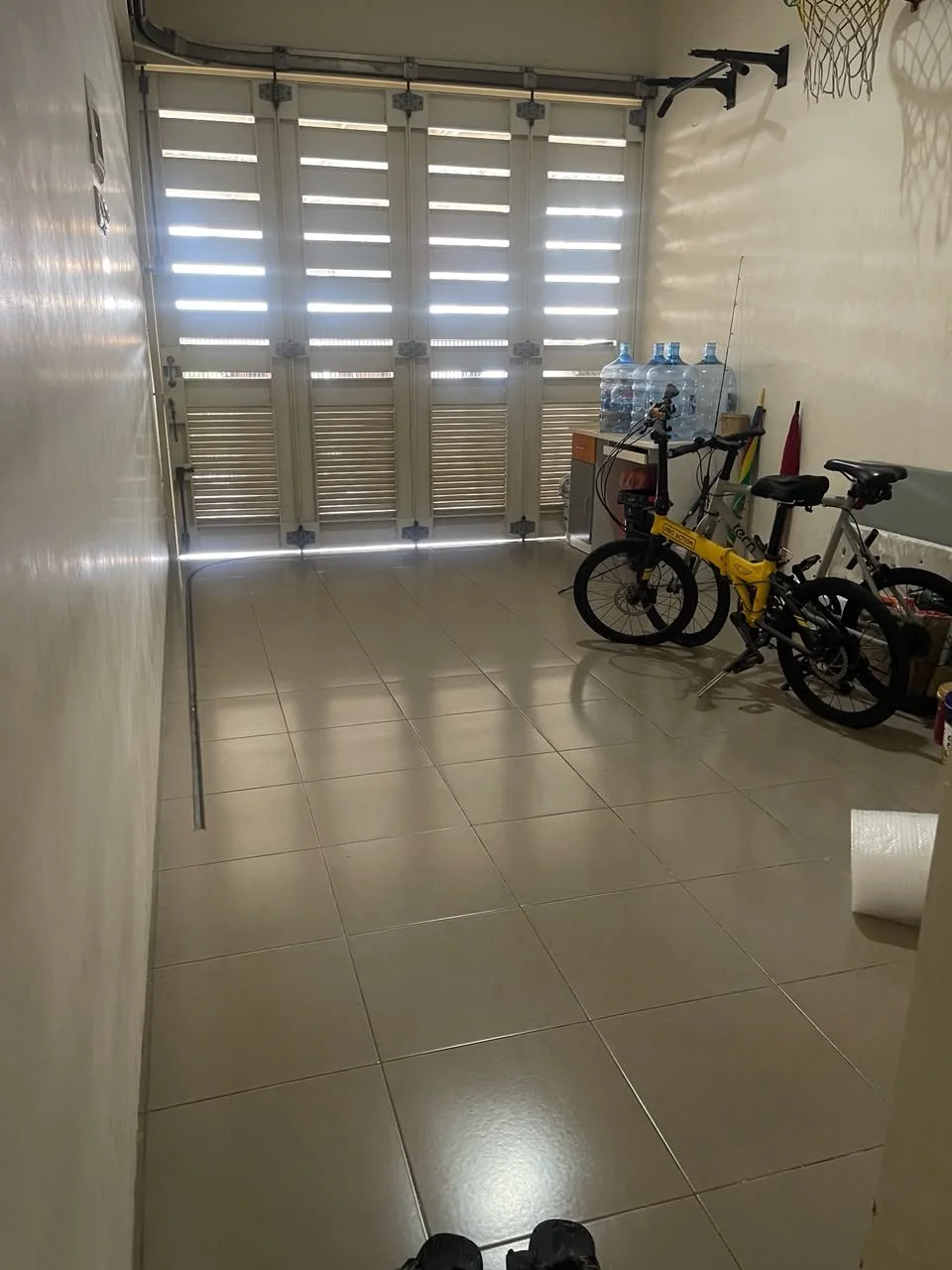 Dijual Rumah Cantik Strategis Semi Furnish di Wilayah Darmo Permai Selatan Surabaya Barat - Thumbnail 4