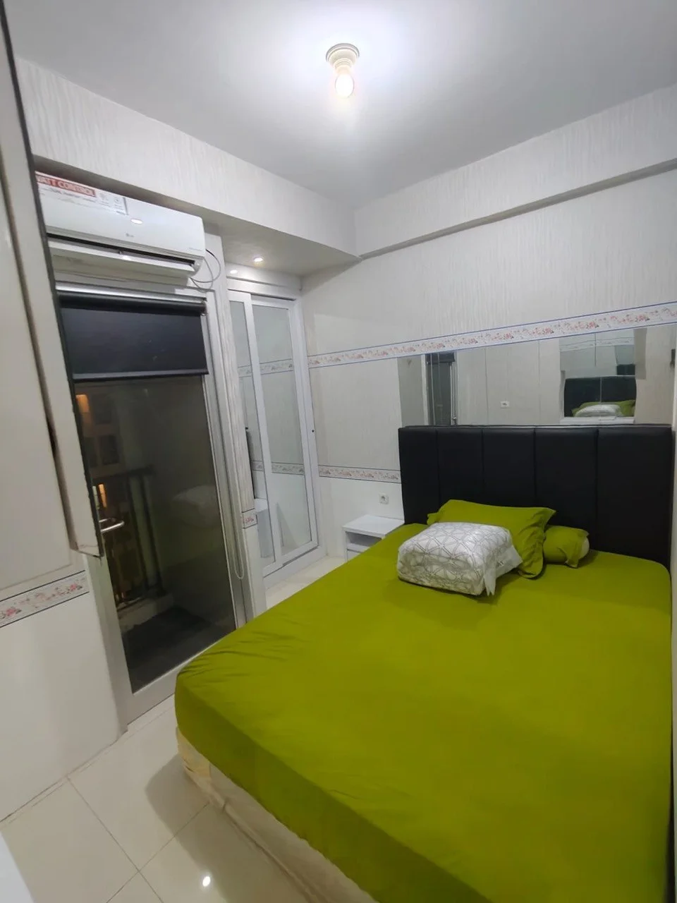 Dijual Apartemen Full Furnish Minimalis View Pool Siap Huni di Gunawangsa Tidar Surabaya Pusat - Thumbnail 7