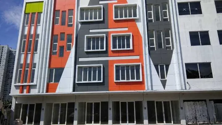 Dijual/Disewakan Ruko 4 Lantai Strategis Cocok Untuk Usaha di Raya Merr Dr. Ir. H. Soekarno Surabaya Timur - Image 1