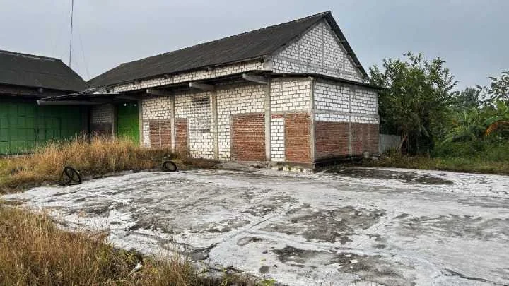 Dijual Gudang Penggilingan Padi Siap Pakai di Kawasan Desa Gintungan Kembangbahu Lamongan - Thumbnail 2