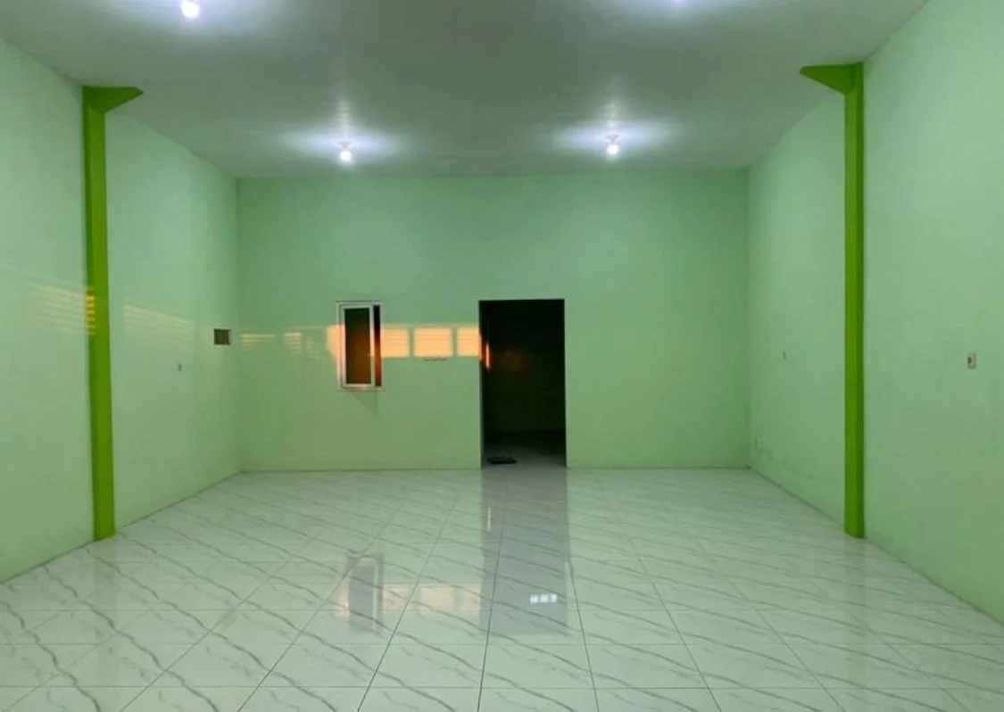 Disewakan Ruko Depan Pasar Cocok Berbagai Usaha di Banjar Sugihan, Tandes, Surabaya Barat - Thumbnail 3