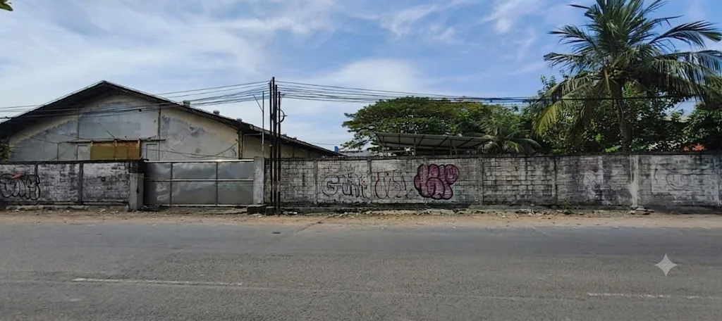 DISEWAKAN Bangunan Komersial Skala Besar, Nol Frontage Road Ahmad Yani – Siwalankerto, Wonocolo, Surabaya Selatan