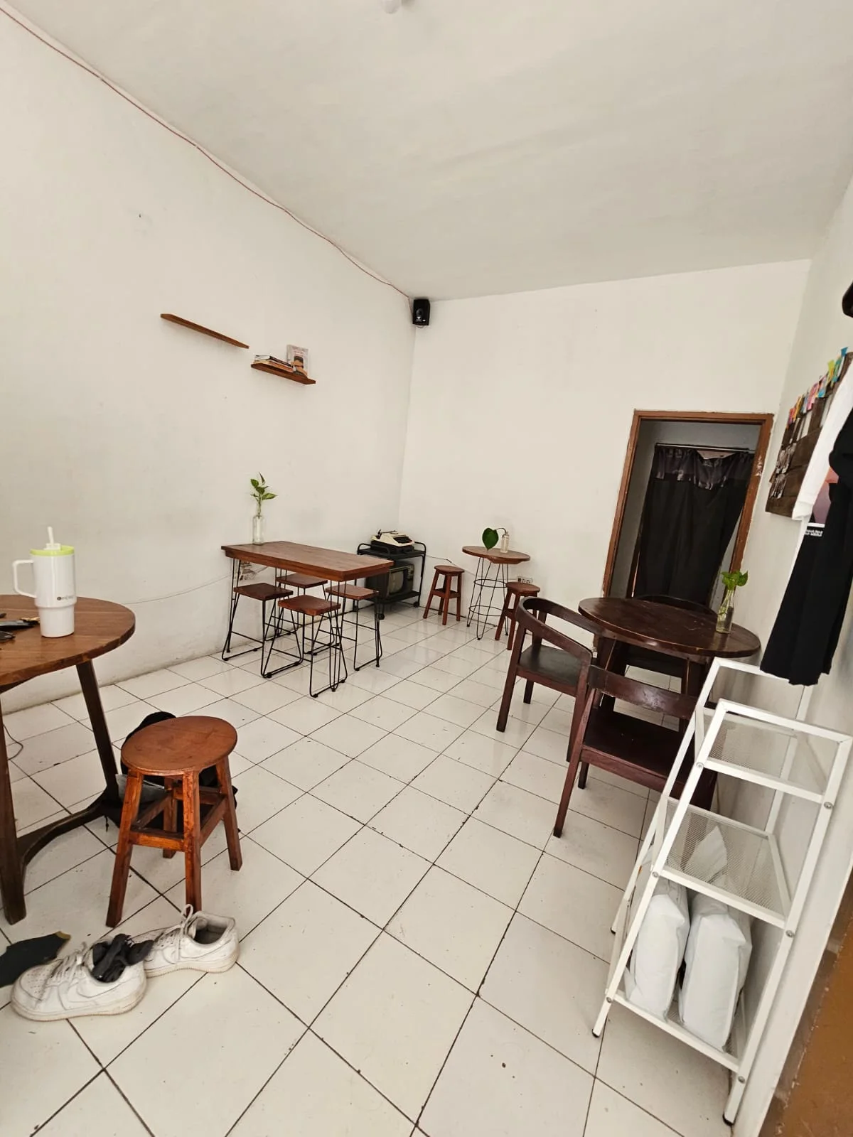 Rumah Usaha Disewakan di Rungkut Asri Surabaya Timur - Thumbnail 2