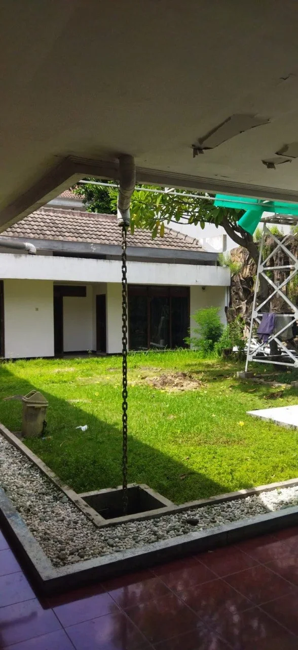 Disewakan Rumah Luas Siap Huni di Wilayah Dharmahusada Indah Surabaya Timur - Thumbnail 3