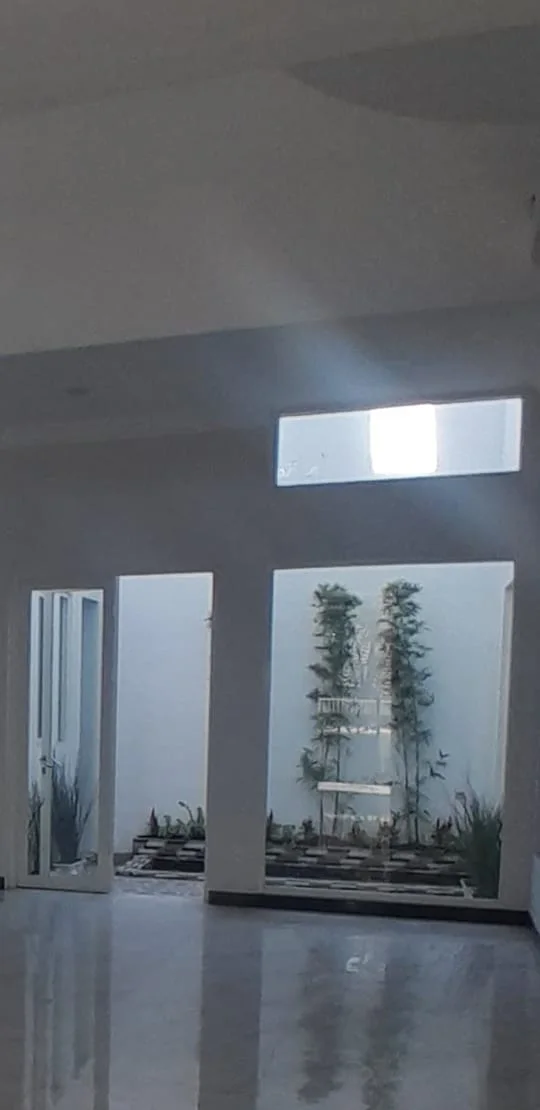 Dijual Rumah Mewah Semi Furnished Kawasan Strategis di Jemur Andayani, Wonocolo, Surabaya Selatan - Thumbnail 8