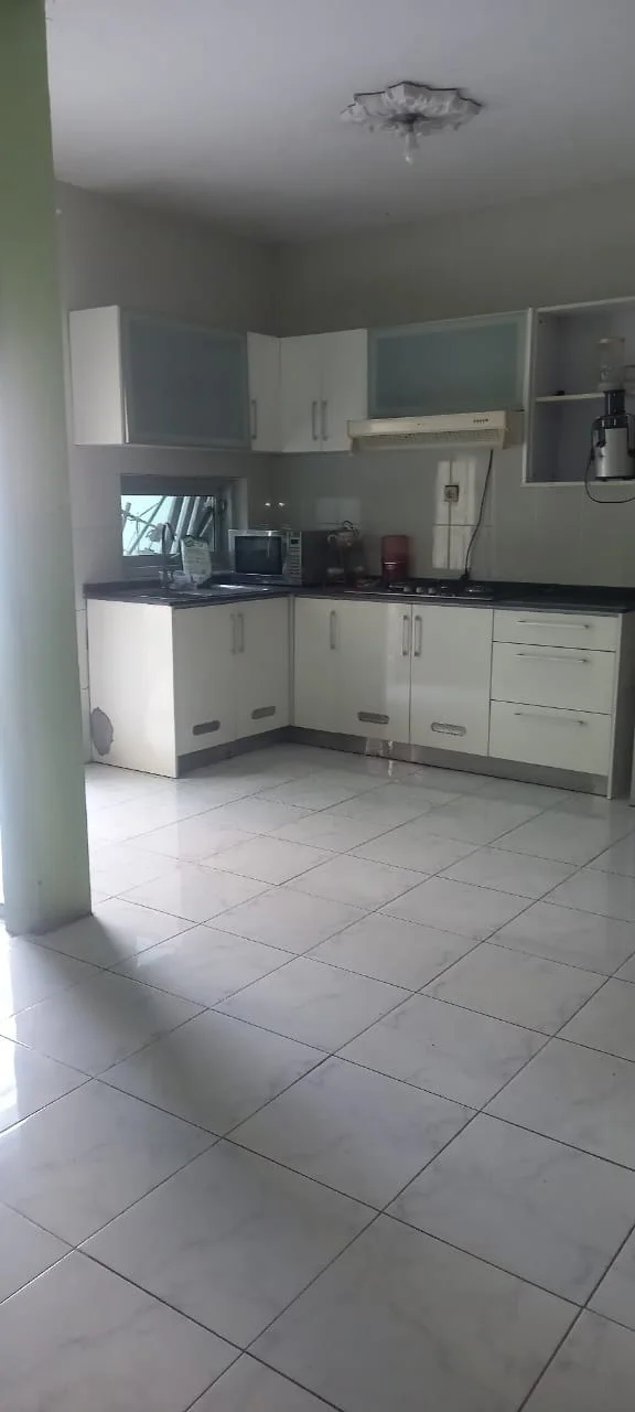 Dijual Rumah Luas Kawasan Strategis di Jemur Andayani, Wonocolo, Surabaya Selatan - Thumbnail 2