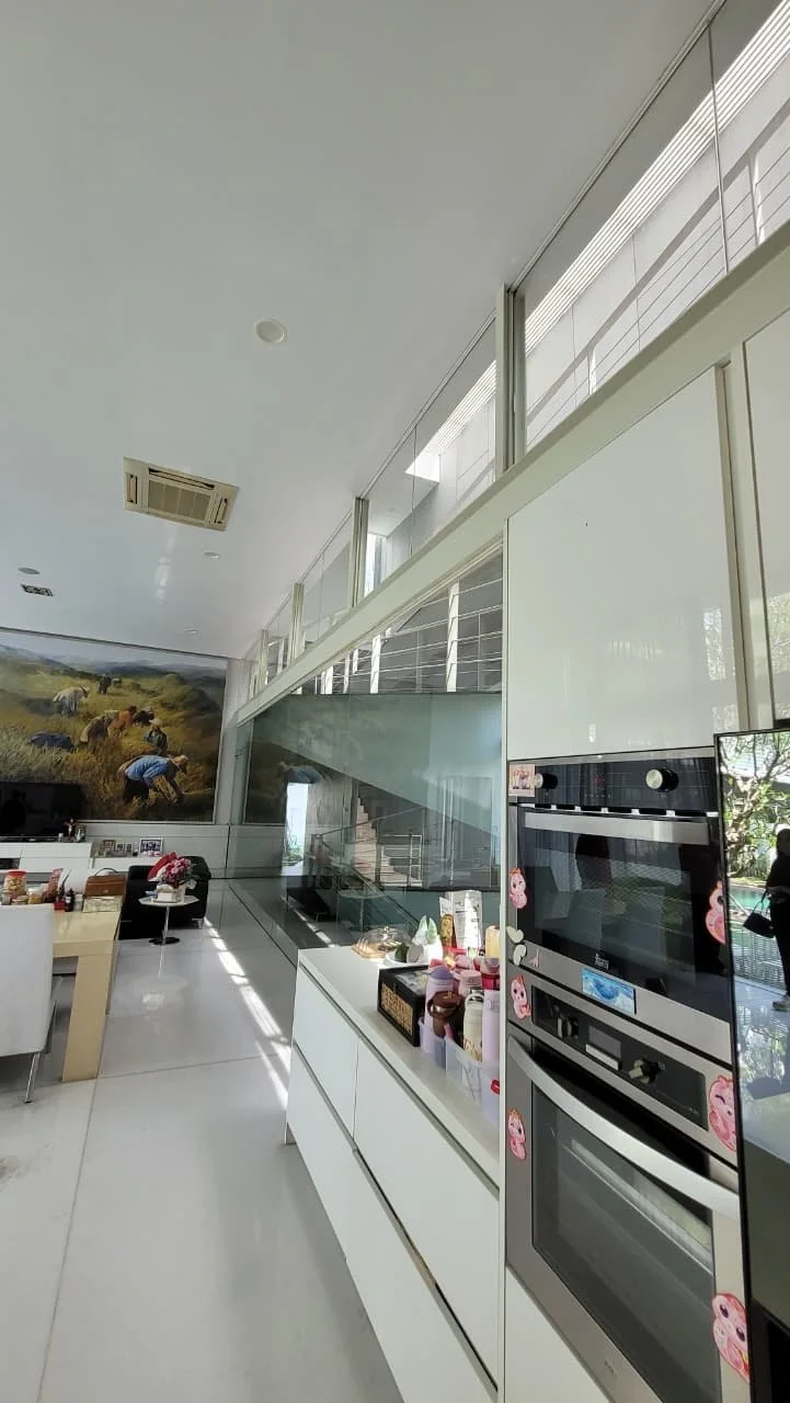 Dijual Rumah Mewah Rare Unit Selat Golf Citraland Surabaya Barat - Thumbnail 5