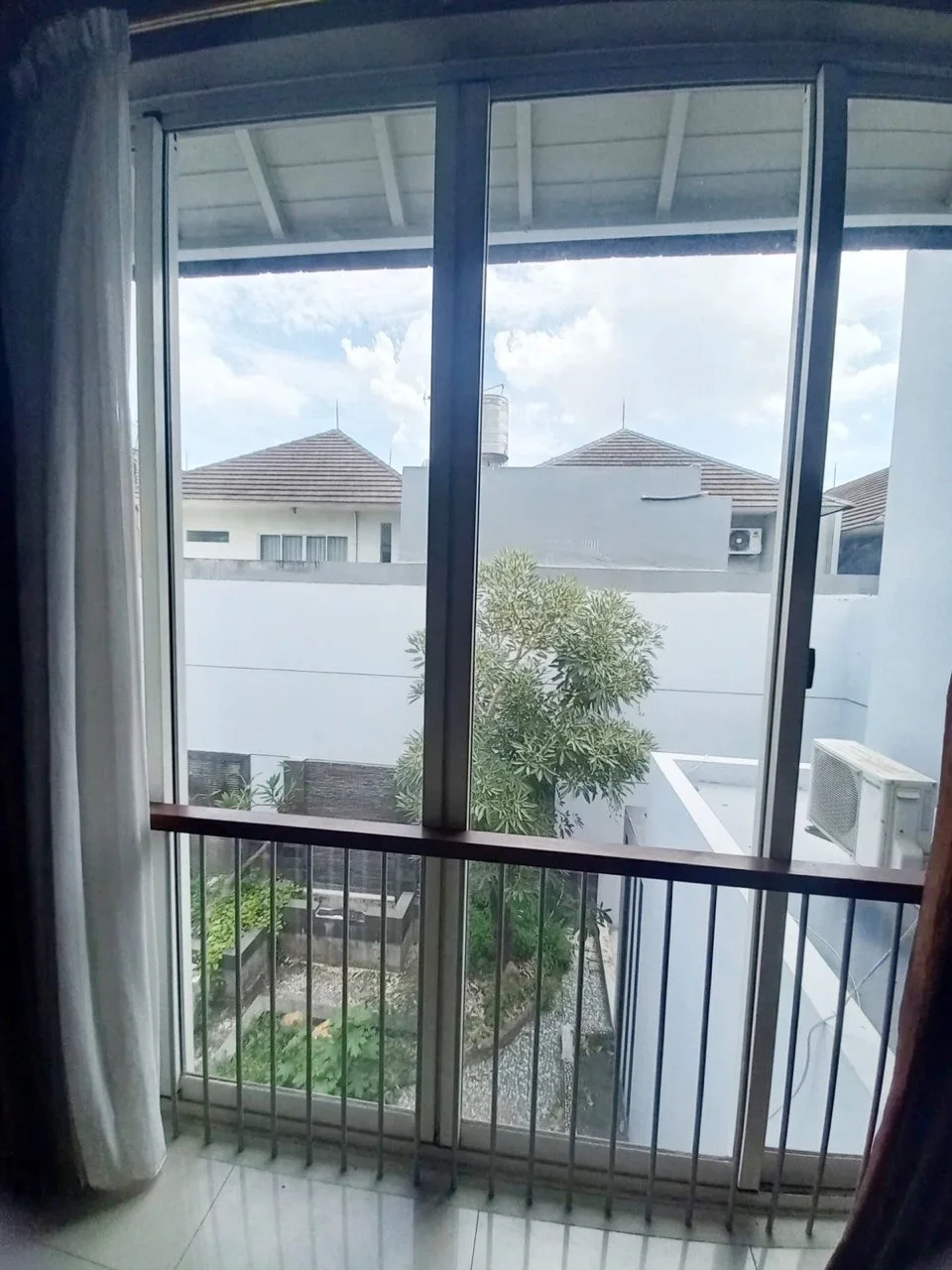Dijual Rumah Mewah Kawasan Premium Diamond Hill Citraland Surabaya Barat - Thumbnail 2
