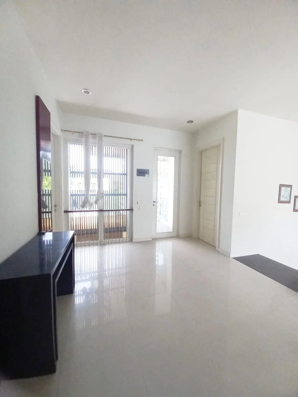 Dijual Rumah Mewah Kawasan Premium Diamond Hill Citraland Surabaya Barat - Thumbnail 3