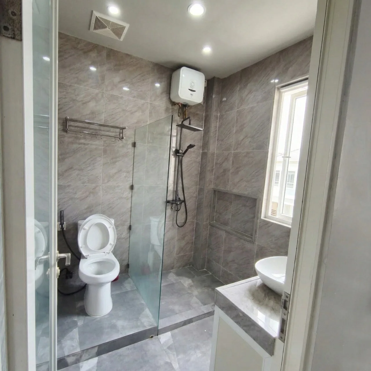Dijual Rumah Siap Huni Northwest Park Citraland Surabaya Barat - Thumbnail 8