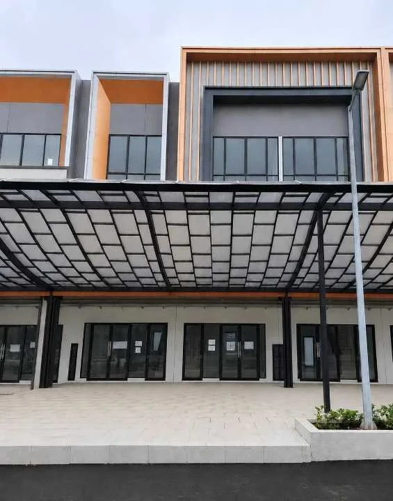 Disewakan Ruko Premium 3 Lantai Lokasi Strategis Wilayah One Arcade Phase Citraland Surabaya Barat - Image 1