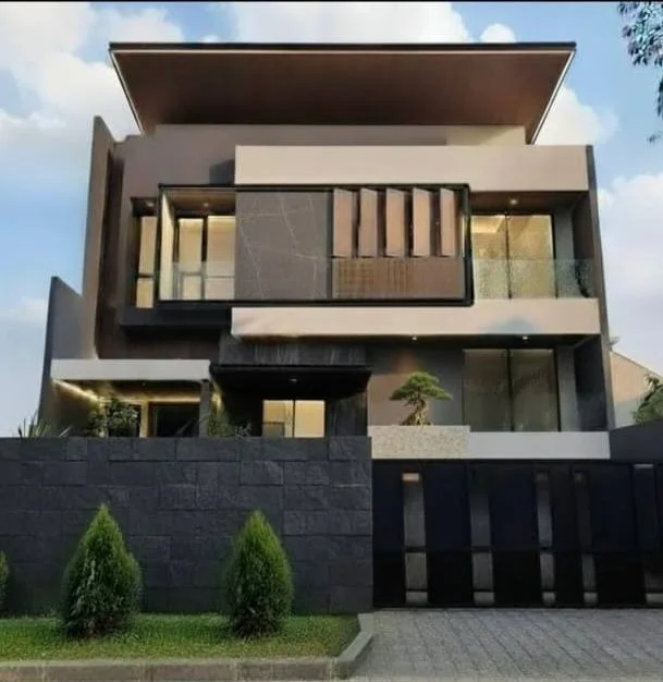 Dijual Rumah Mewah Modern Premium di Kawasan Bukit Golf Internasional Citraland Surabaya Barat