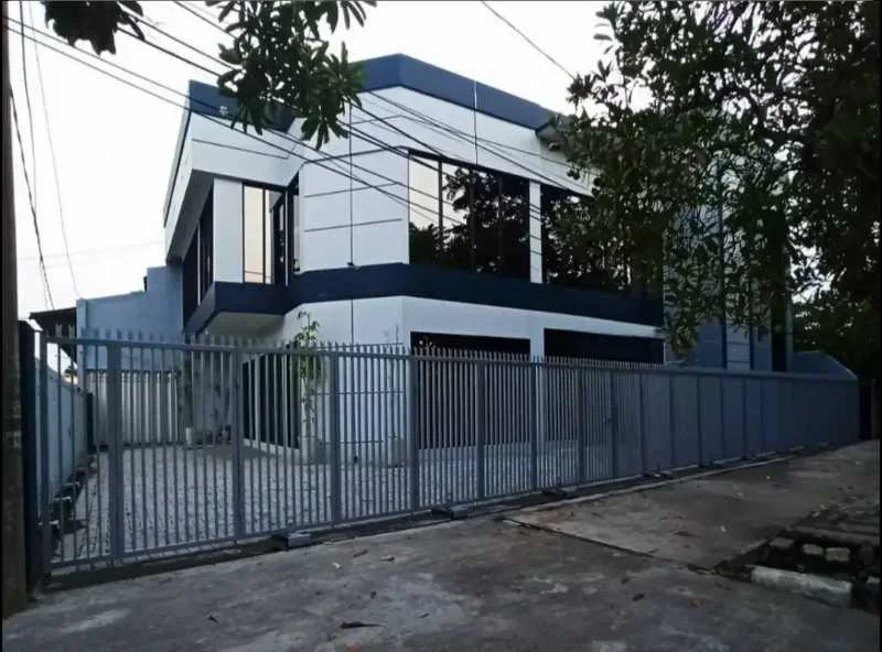 Disewakan Ruko 3 Lantai Los Tanpa Sekat Jalan Raya Ramai di Nol Raya Kenjeran Surabaya Timur - Image 1
