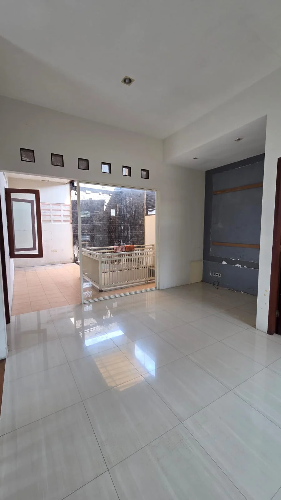 Dijual Rumah 2 Lantai Kawasan Asri & Strategis di Wisma Lidah Kulon, Lakarsantri, Surabaya Barat - Thumbnail 4