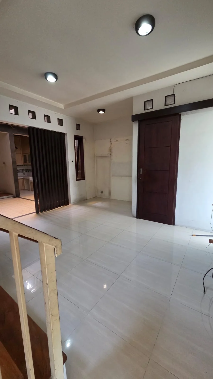 Dijual Rumah 2 Lantai Kawasan Asri & Strategis di Wisma Lidah Kulon, Lakarsantri, Surabaya Barat - Thumbnail 7