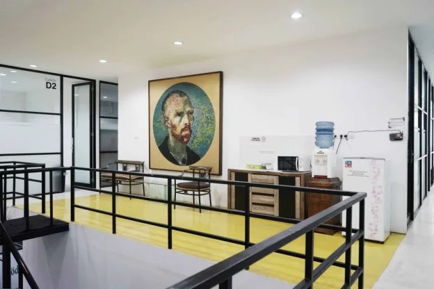 Dijual/Disewakan Gedung Kantor 2 Lantai Halaman Parkir Luas di Raya Lidah Wetan, Lakarsantri, Surabaya Barat - Thumbnail 5